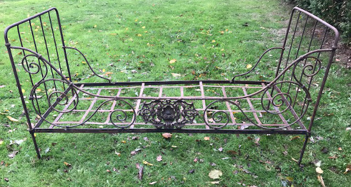 FRENCH ANTIQUE DAYBED